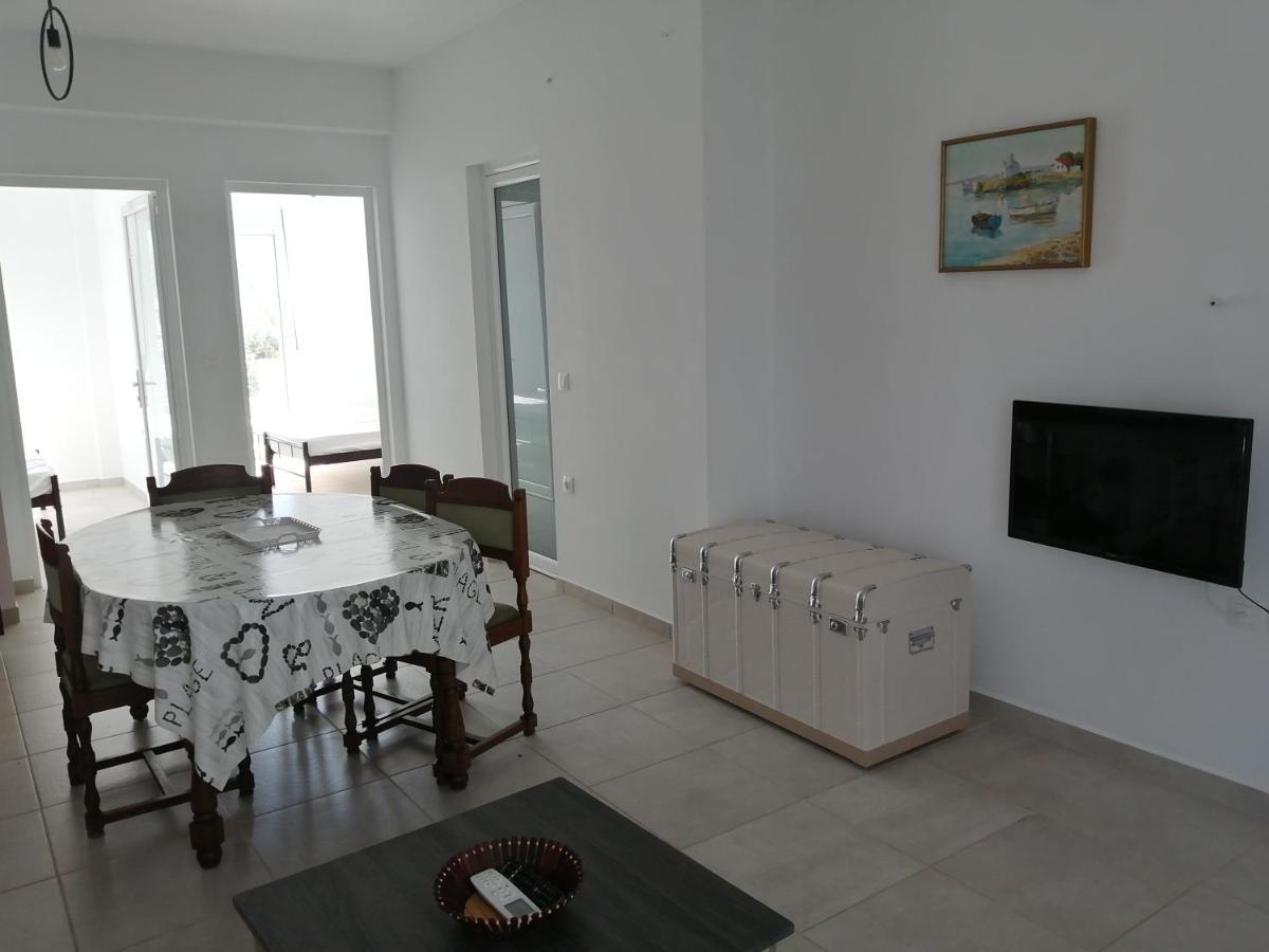 Almira Ghouse Apartment Almiropotamos Bagian luar foto